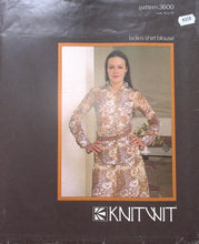 Load image into Gallery viewer, 1976 Vintage Sewing Pattern: Knitwit 3600