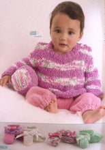Load image into Gallery viewer, Patons Knitting Book No.1269 Zhivago Baby