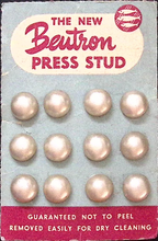 Load image into Gallery viewer, Vintage Beutron Pearl Press stud