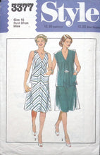 Load image into Gallery viewer, Vintage Sewing Pattern: Style 3377