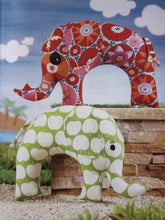 Load image into Gallery viewer, Crafty Creatures Magazine Vol 2 No 4: by Patchwork & Craft Shop