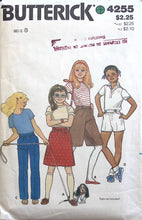 Load image into Gallery viewer, Vintage Sewing Pattern: Butterick 4255
