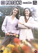 Load image into Gallery viewer, Vintage Knitting Book: Patons 577