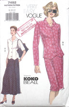 Load image into Gallery viewer, Sewing Pattern: Vogue 7492