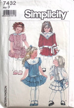 Load image into Gallery viewer, Vintage Sewing Pattern: Simplicity 7432