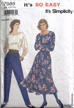 Load image into Gallery viewer, Vintage Sewing Pattern: Simplicity 7989