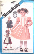 Load image into Gallery viewer, Vintage Sewing Pattern: Simplicity 6511