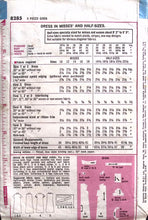 Load image into Gallery viewer, Vintage Sewing Pattern: Simplicity 8285