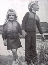 Load image into Gallery viewer, Patons Knitting Book 345: Cedar for small Fry