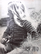 Load image into Gallery viewer, Patons Knitting Book 345: Cedar for small Fry