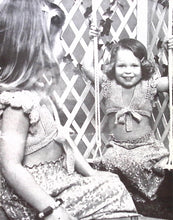 Load image into Gallery viewer, Patons Knitting Book 432 The Summer Set