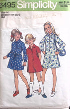 Load image into Gallery viewer, Vintage Sewing Pattern: Simplicity 6495