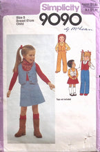 Load image into Gallery viewer, Vintage Sewing Pattern: Simplicity 9090
