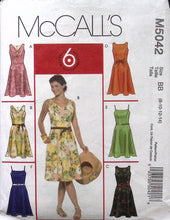Load image into Gallery viewer, Sewing Pattern: McCalls M5042