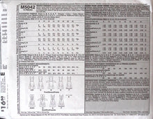 Load image into Gallery viewer, Sewing Pattern: McCalls M5042