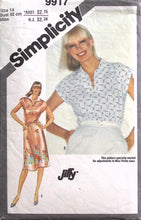 Load image into Gallery viewer, Vintage Sewing Pattern: Simplicity 9917