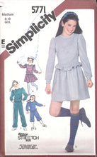 Load image into Gallery viewer, Vintage Sewing Pattern: Simplicity 5771