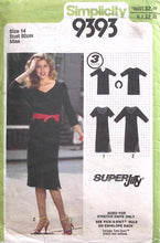 Load image into Gallery viewer, Vintage Sewing Pattern: Simplicity 9393