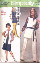 Load image into Gallery viewer, Vintage Sewing Pattern: Simplicity 9304