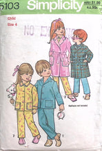 Load image into Gallery viewer, Vintage Sewing Pattern: Simplicity 5103