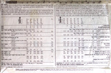 Load image into Gallery viewer, Vintage Sewing Pattern: Simplicity 6745