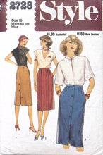 Load image into Gallery viewer, Vintage Sewing Pattern: Style 2728