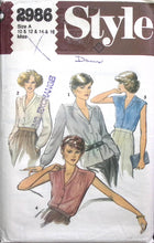 Load image into Gallery viewer, Vintage Sewing Pattern: Style 2986