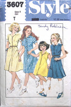 Load image into Gallery viewer, 1985 Vintage Sewing Pattern: Style  3607