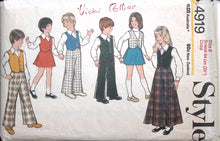 Load image into Gallery viewer, 1975 Vintage Sewing Pattern: Style 4919