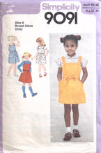 Load image into Gallery viewer, Vintage Sewing Pattern: Simplicity 9091