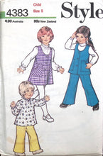 Load image into Gallery viewer, Vintage Sewing Pattern: Style 4383