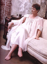 Load image into Gallery viewer, Sewing for Plus Sizes by Barbara Deckert