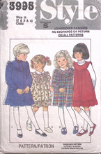 Load image into Gallery viewer, Vintage Sewing Pattern: Style 3995