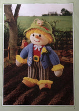 Load image into Gallery viewer, Jean Greenhowe's Scarecrow Family