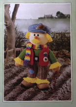 Load image into Gallery viewer, Jean Greenhowe's Scarecrow Family