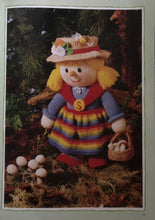 Load image into Gallery viewer, Jean Greenhowe's Scarecrow Family