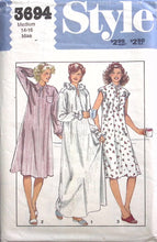 Load image into Gallery viewer, Vintage Sewing Pattern: Style 3694