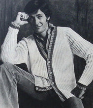 Load image into Gallery viewer, Vintage Knitting & Crochet Book: Dollar Knitting Book from The Herald & the Sun