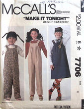 Load image into Gallery viewer, Vintage Sewing Pattern: McCalls 7706