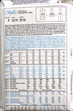 Load image into Gallery viewer, Vintage Sewing Pattern: Style 2034