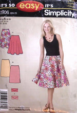 Load image into Gallery viewer, Sewing Pattern: Simplicity 2906