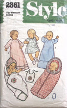 Load image into Gallery viewer, Vintage Sewing Pattern: Style 2361