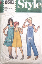 Load image into Gallery viewer, Vintage Sewing Pattern: Style 2301