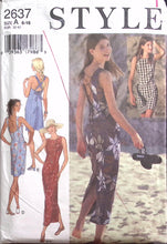 Load image into Gallery viewer, Vintage Sewing Pattern: Style 2637