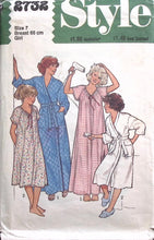 Load image into Gallery viewer, Vintage Sewing Pattern: Style 2732