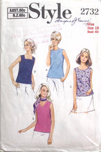 Load image into Gallery viewer, Vintage Sewing Pattern: Style 2732