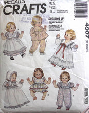 Load image into Gallery viewer, Vintage Sewing Pattern: McCalls 4907