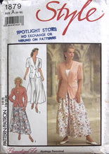 Load image into Gallery viewer, Vintage Sewing Pattern: Style 1879