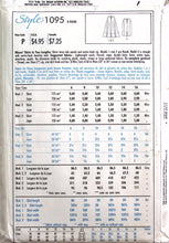 Load image into Gallery viewer, Vintage Sewing Pattern: Style 1095