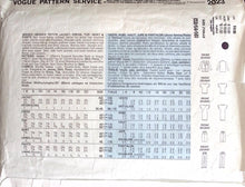 Load image into Gallery viewer, Vintage Sewing Pattern: Vogue 2023